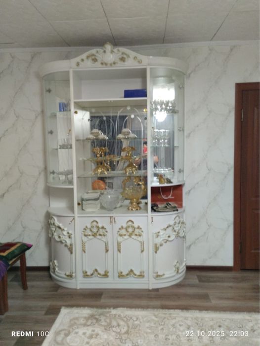 Сервант Шкаф мебель