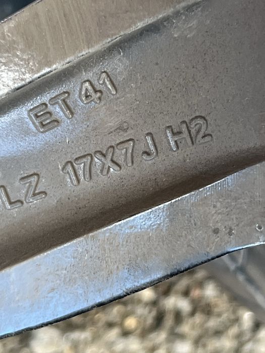 Vand jante Mg Zs  215 55 R17 michelin dot 2023