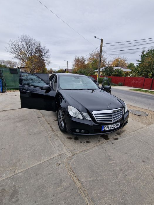 Mercedes E 220 Avangarde/ 7G-tronic  /300000 km 2011
