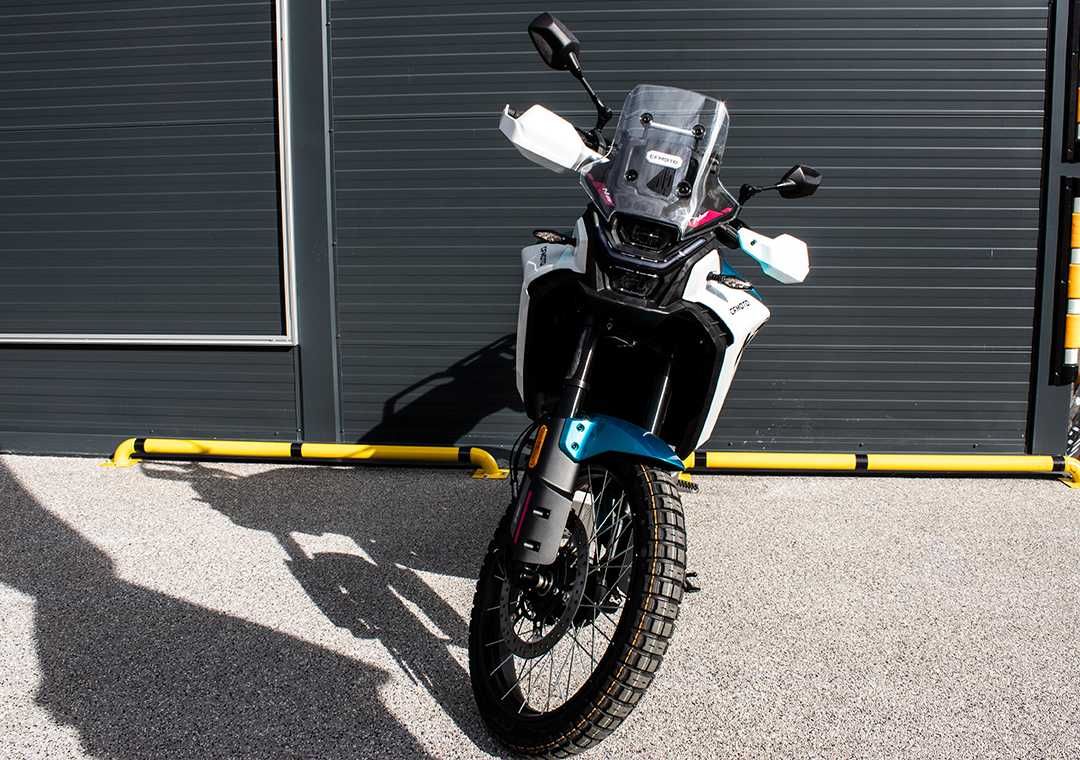 Motocicleta CFMOTO 450MT '25