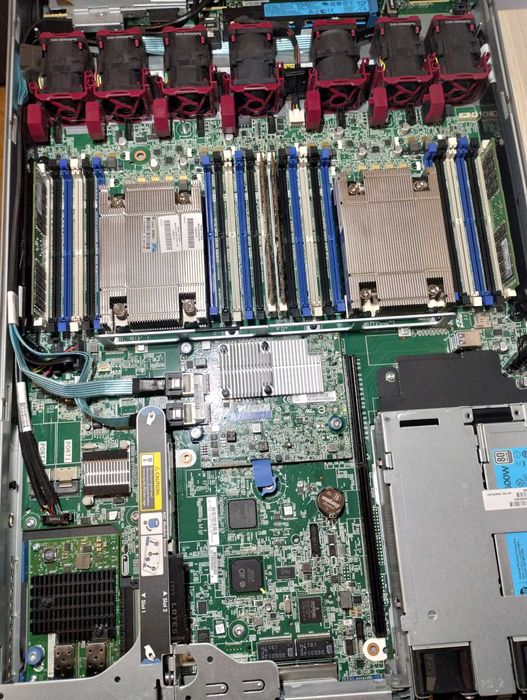 Server HP proLiant DL360 gen 9 ,28 cores/56 threads, 64gb ram,480gb s