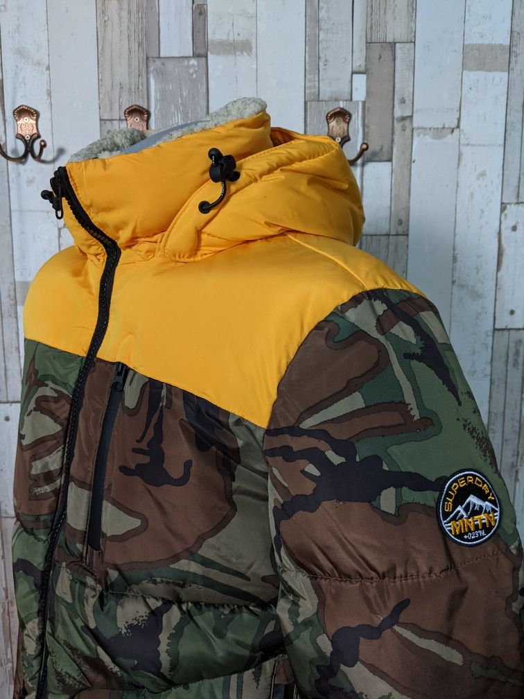 Jacheta geaca jacket coat Superdry Expedition noua cu gluga imblanita