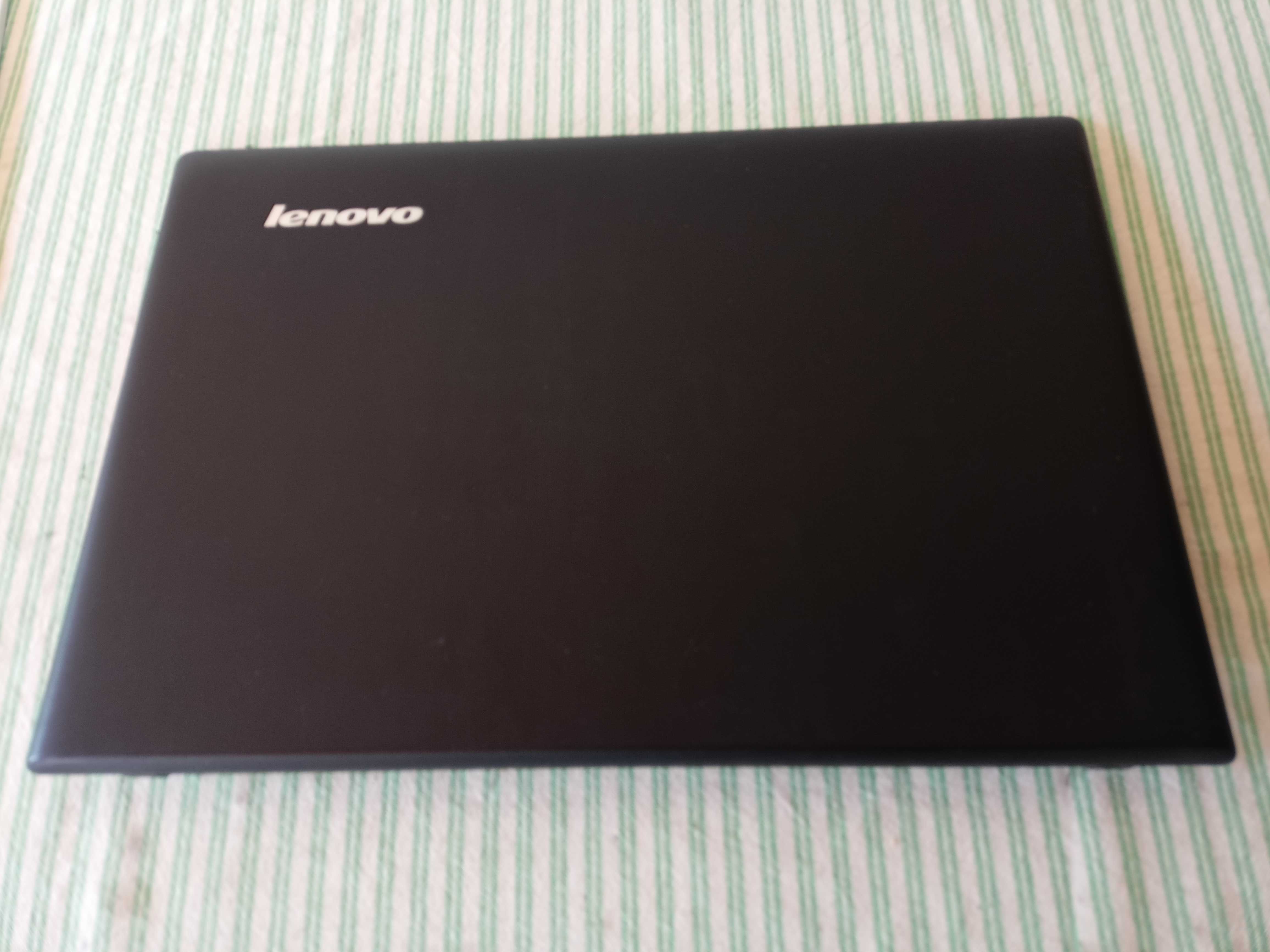 Dezmembrez Lenovo G70-70 17,3 inch - Pret Mic