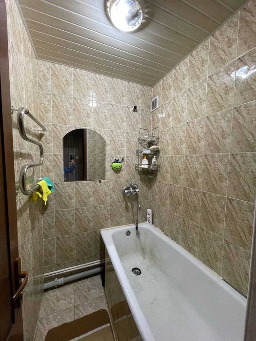 Чиланзар - 15 кв 4/5/5  под евроремонт всё раздельное балк 2х6,  82 м2