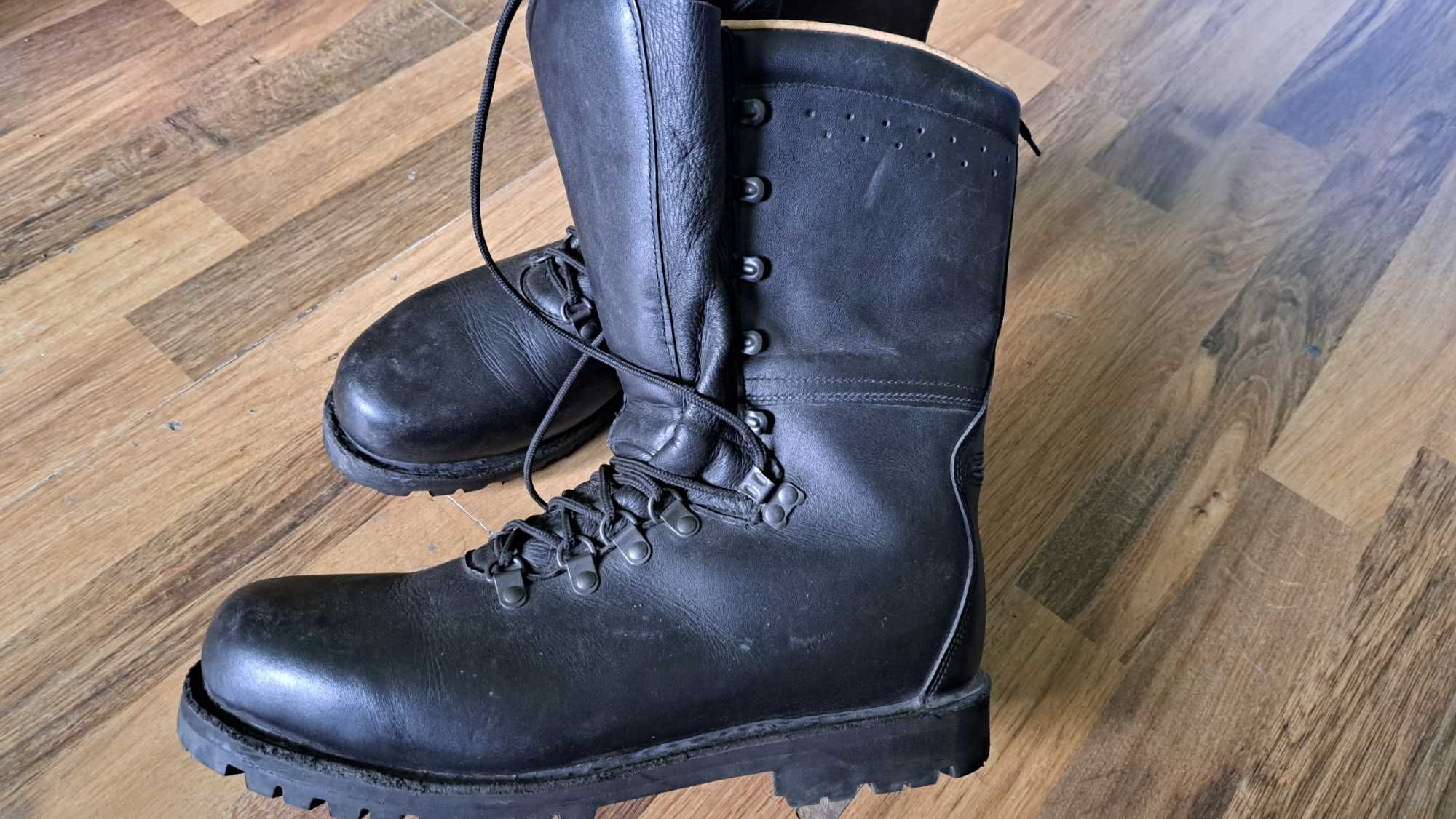 GARMONT,LOWA,Alfa 48,HANWAG,Тimberland-4 чифта,Grisport,ECCO,VIKING