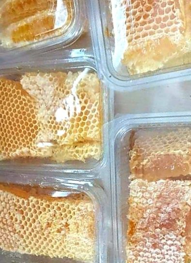 Vând miere Albine 100 %(Miere)