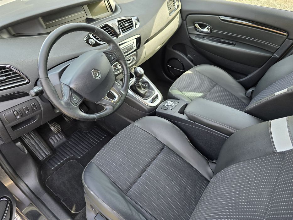 Renault Grand Scenic Euro 6 Bose