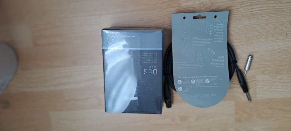 Microfon voce AKG D5S cu cablu 5m