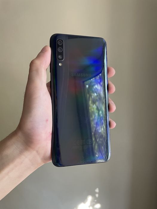 Samsung A70 128GB ОЗУ 12 / 6 Original