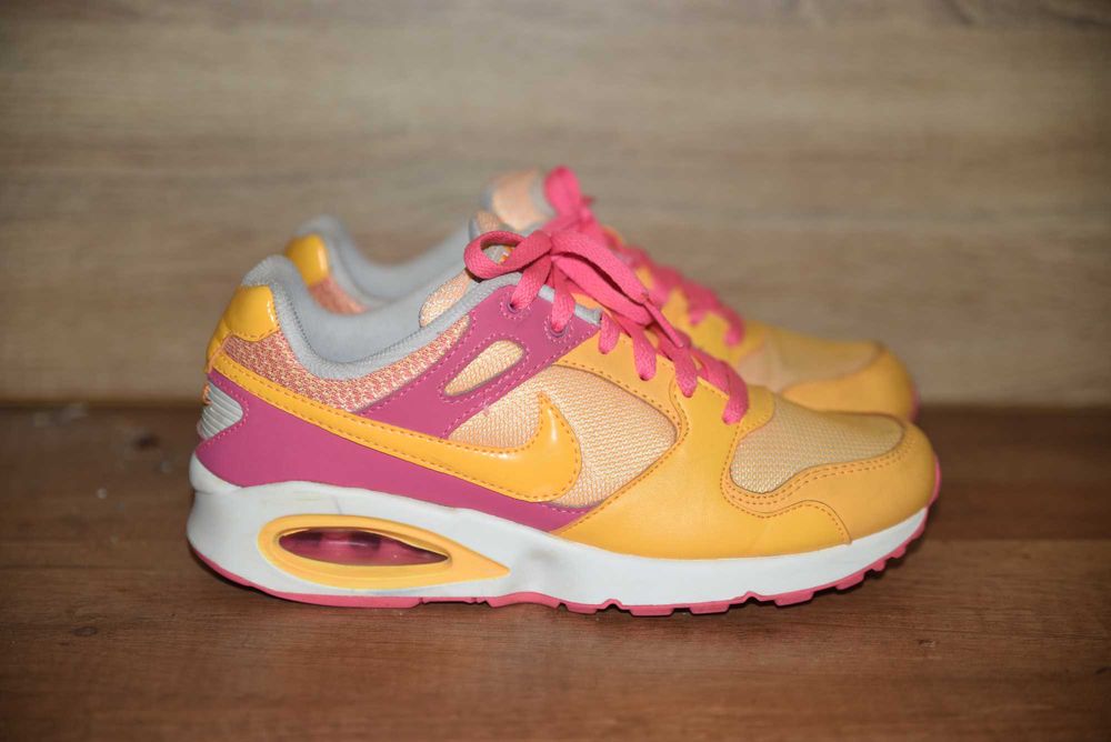 Nike Air MAX оригинални дамски маратонки, номер 38