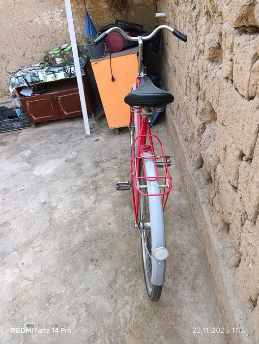 Продаётся велик российский Урал 28 размер без расхода то