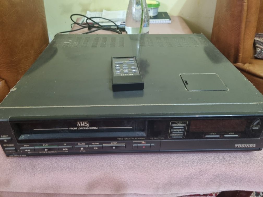 Video Recorder Toshiba V-73W