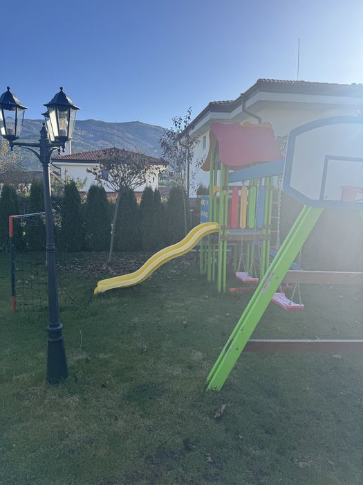 Детска люлка и парзалка