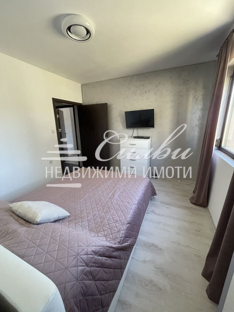 Дава се под наем Двустаен апартамент в Шумен, Пазара - 70 кв.м за 357 € - Снимка #6