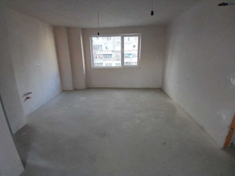 Тристаен апартамент Ново строителство