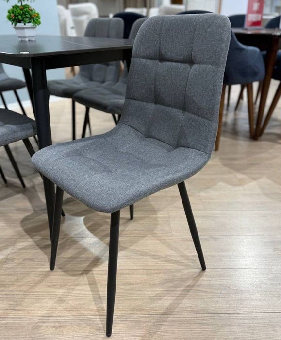 Обеденный стол и стулья по акции