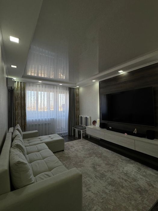 Продам двухкомнатную квартиру с мебелью.