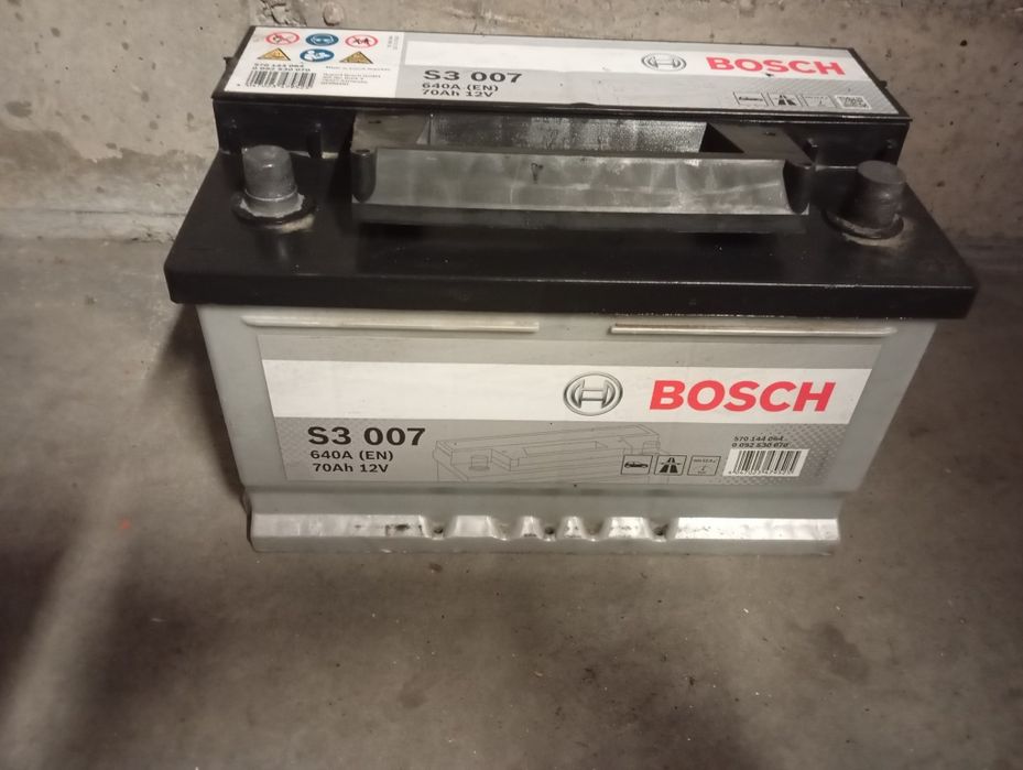 Baterie auto Bosch 70 amperi import Germania stare perfecta