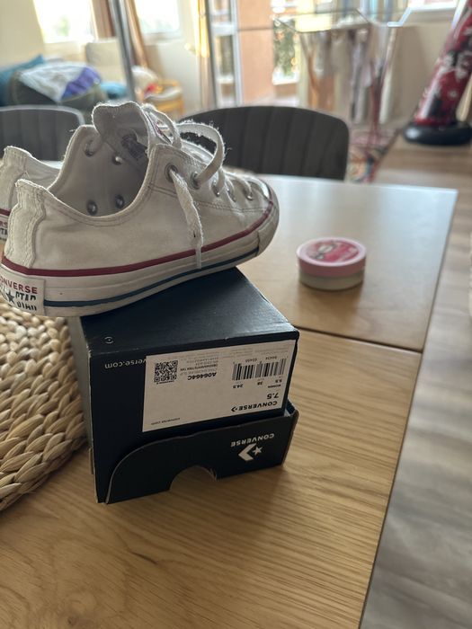Бели кецове Converse 33.5