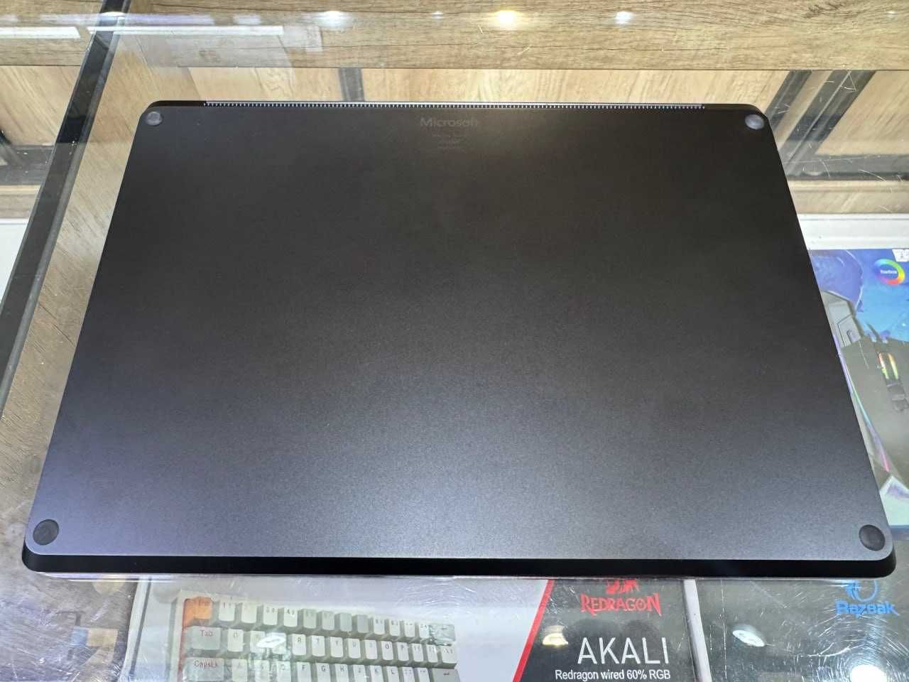 Microsoft Surface laptop 4 CORE i7-1185G7 ram 16 ssd 256