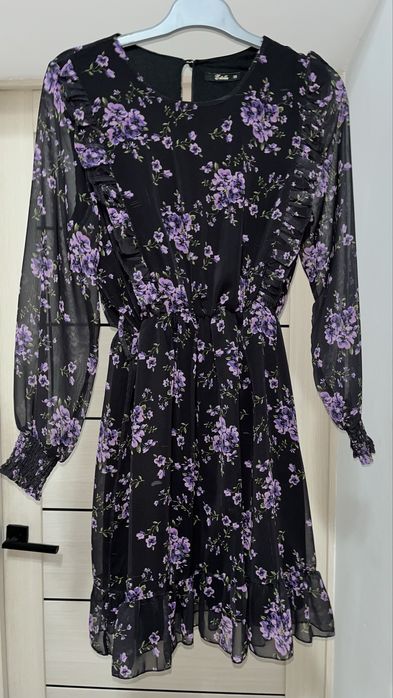 продам платье красивое