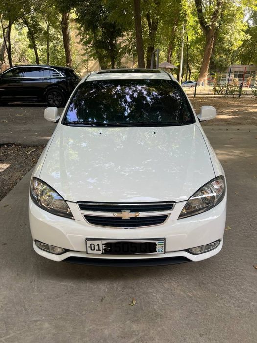 Lacetti 1.6 gentra qilingan
