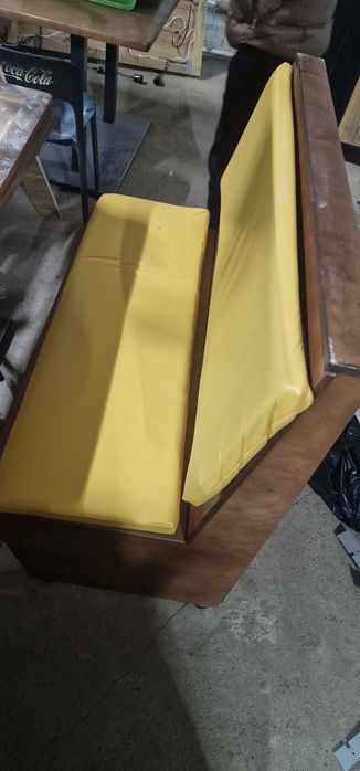 Продам стулья 2х местные