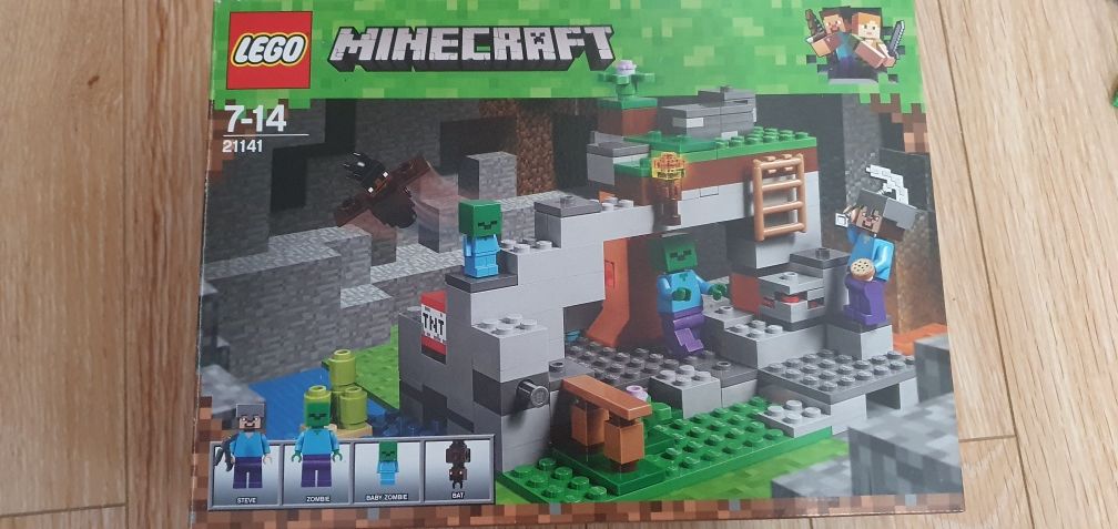 Lego Minecraft Pestera cu zombi