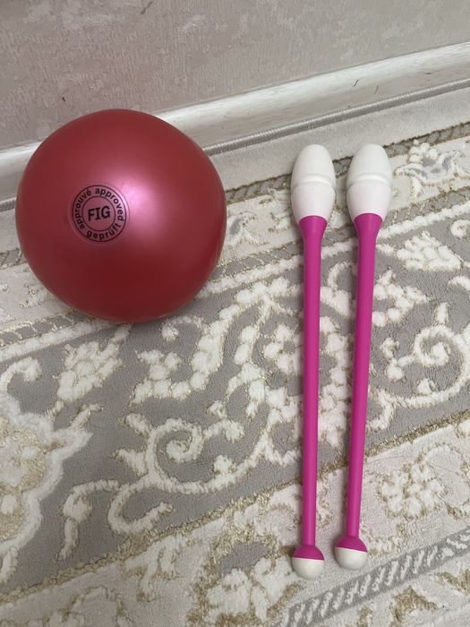 Продаю булавор и гимнастический мяч