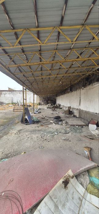 36 сотих нотурар бино сотилади