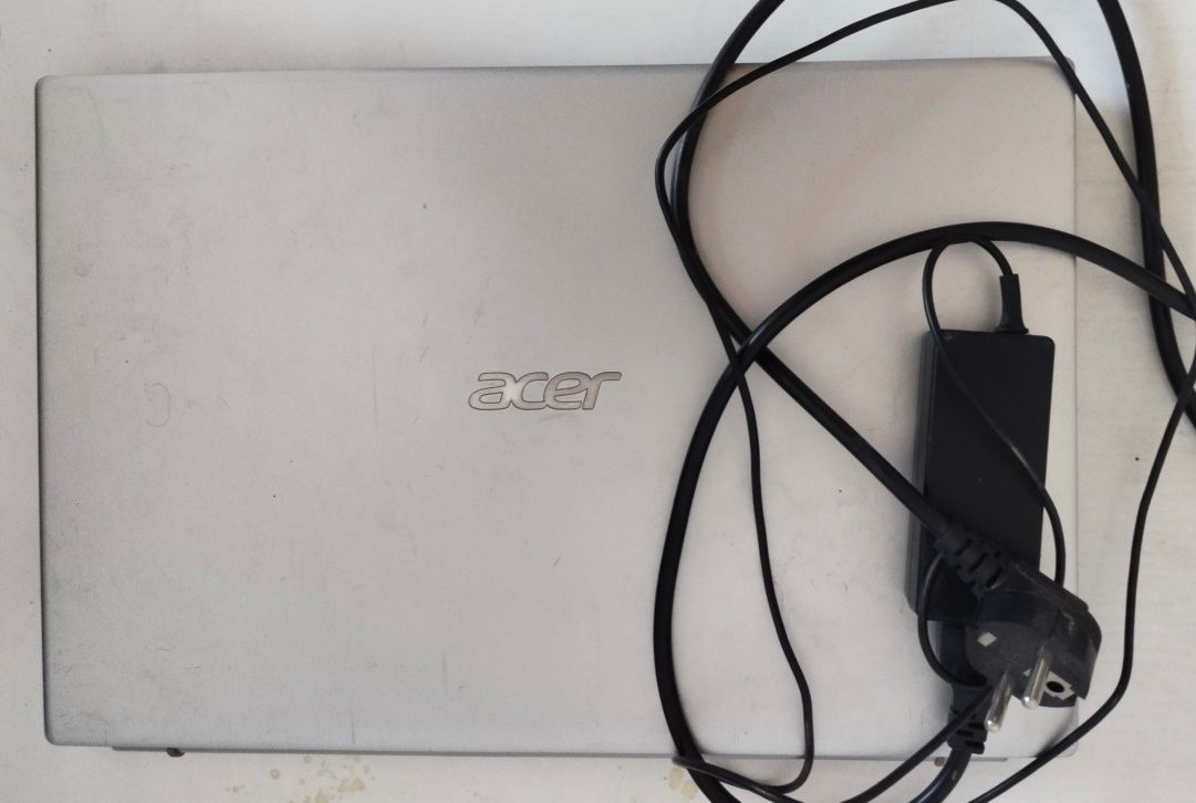Ноутбук Acer aspire3