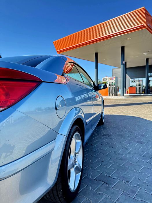 Opel astra H TwinTop / decapotabil