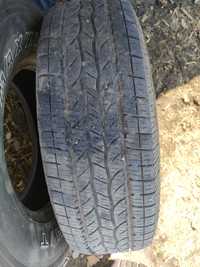 Шины 235/75 R15.