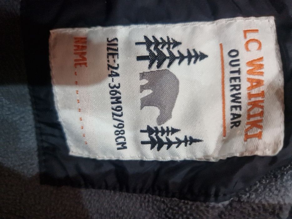 Geaca LC WAIKIKI pt 2-3 ani