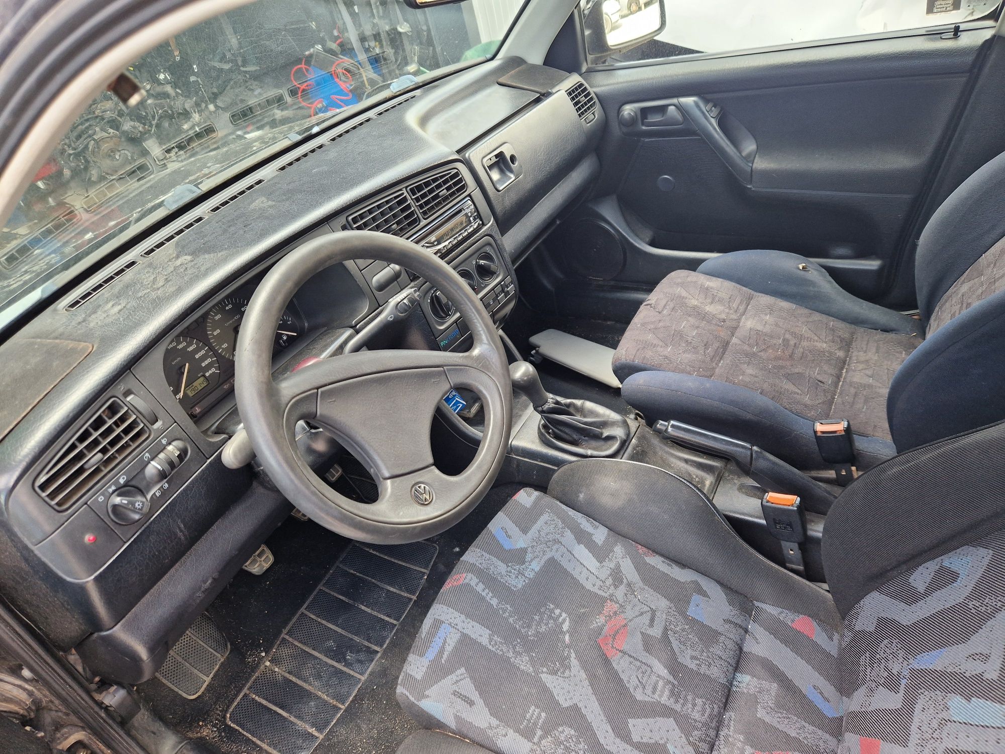 Golf 3 GTI (на части)