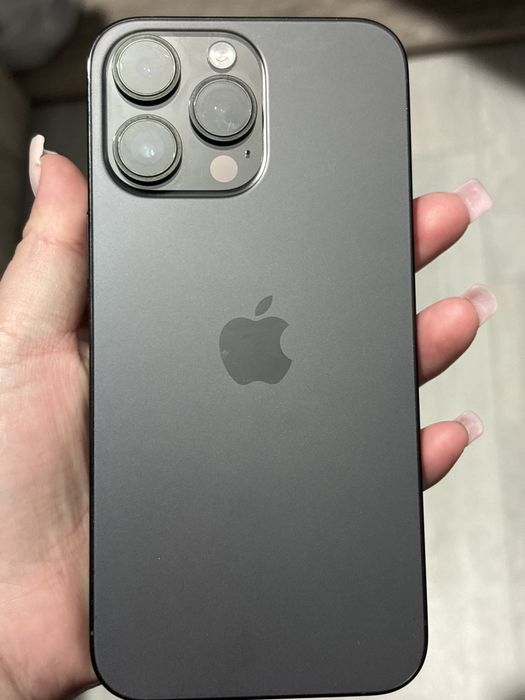 Продам айфон 14 про мах 256 гб в подарок чехол прозрачный и наушники