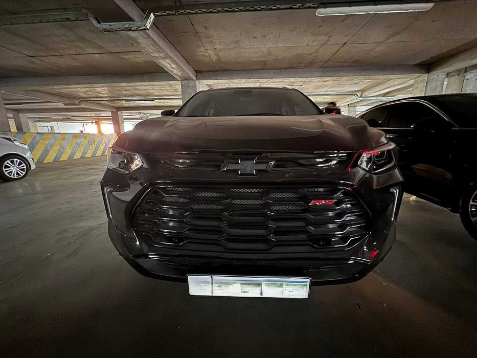 Продам бампер и облицовку от Chevrolet Tracker 2