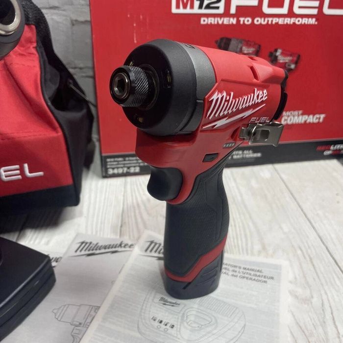 Milwaukee m12 импакт набор шуруповерт