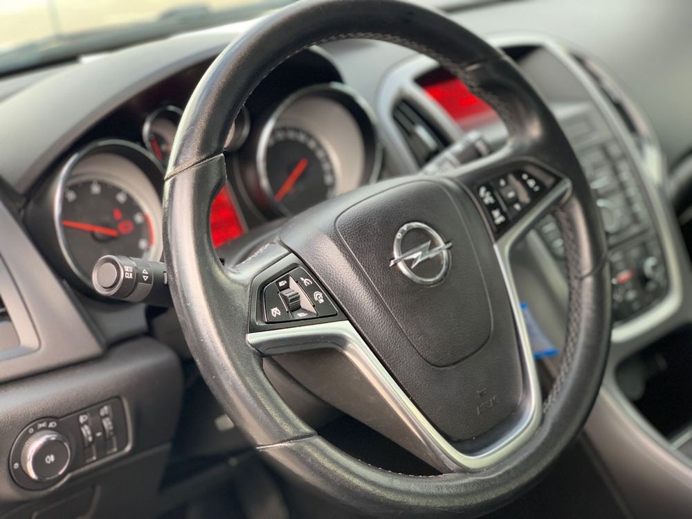 Opel Astra J 1.6CDTI / 2016 / EURO 6 / CLIMA - Posibilitate rate