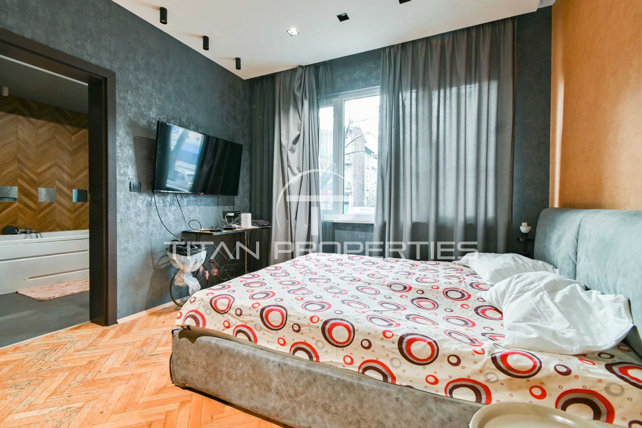Продава се Тристаен апартамент в София, Център - 115 кв.м за 2653 €/кв.м - Снимка #7