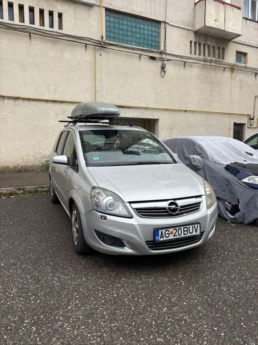 Opel Zafira 1.7 diesel 2010 7 locuri