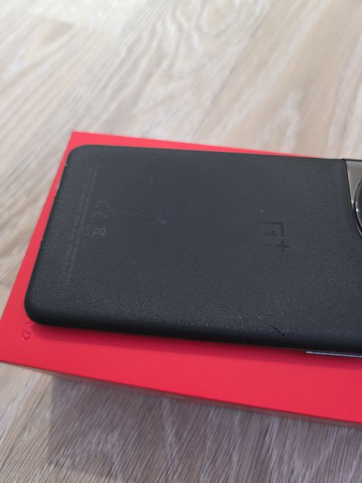 OnePlus 11 16/256 + Buds Pro 2