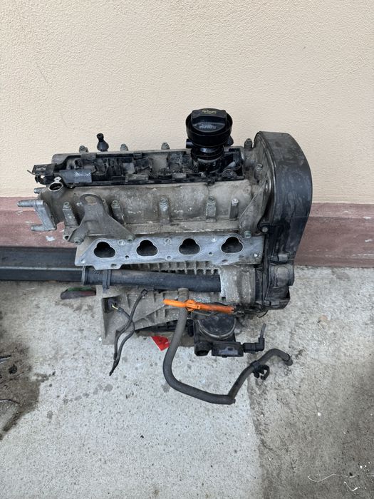 Vand motor Golf V, cod motor BCA cu galerie de admisie si evacuare
