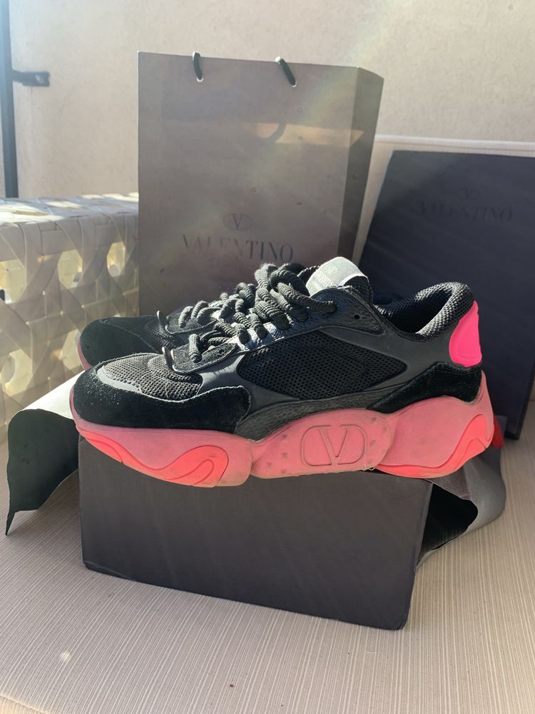 Маратонки Valentino