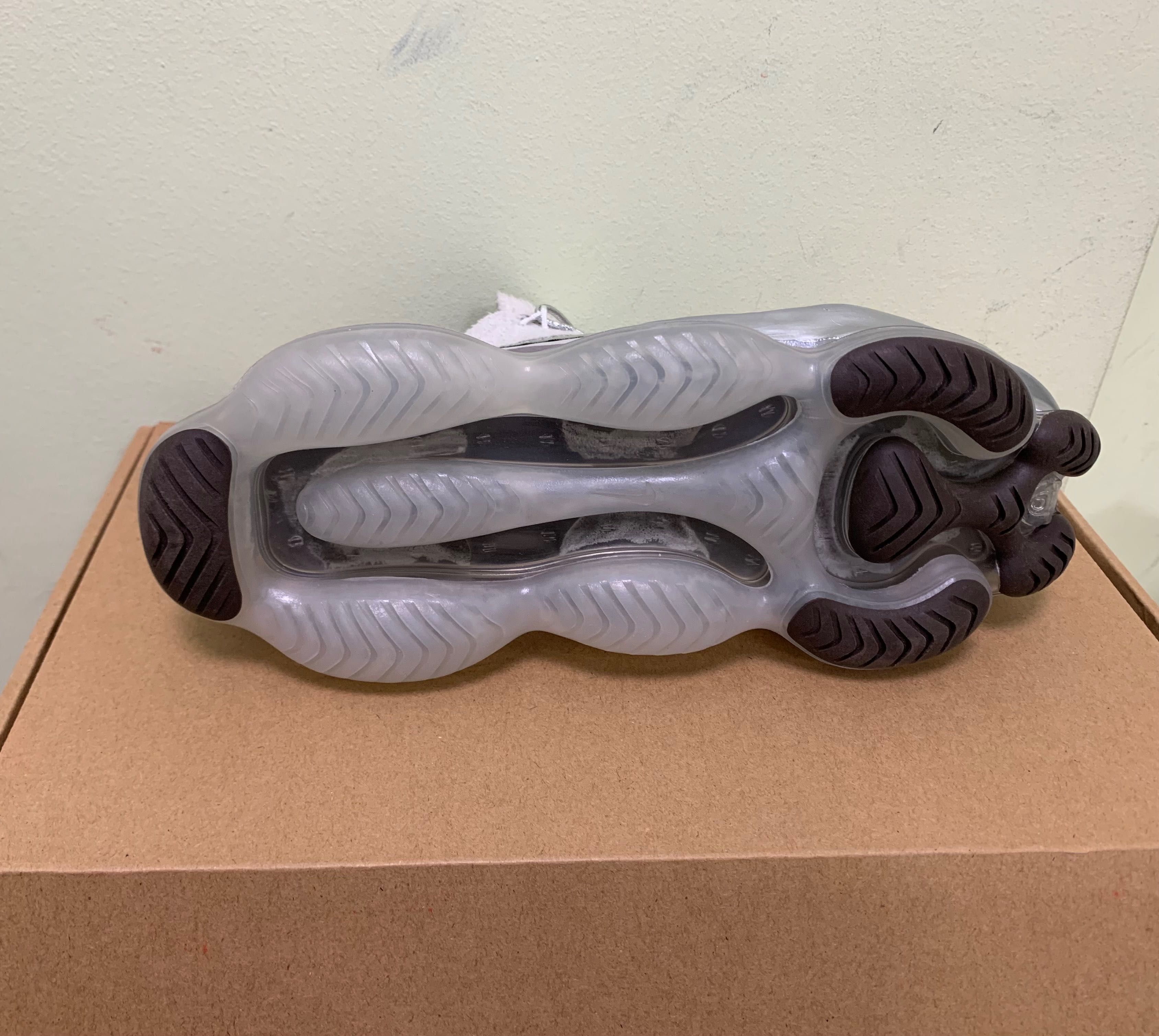 Оригинални дамски маратонки Nike Air Scorpion silver размер 38