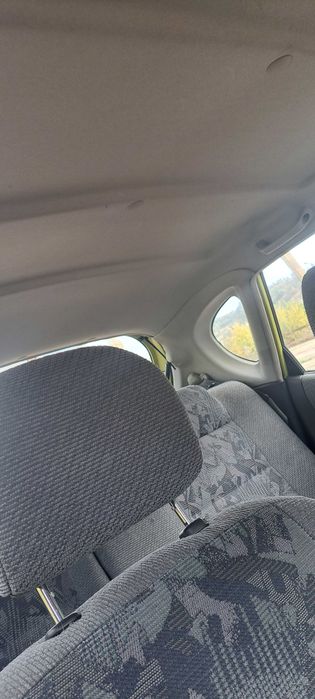 vand Daihatsu sirion
