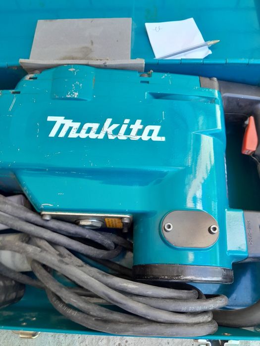 Продам электрический отбойный молоток