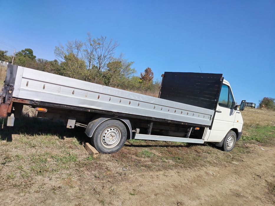 Volkswage     LT