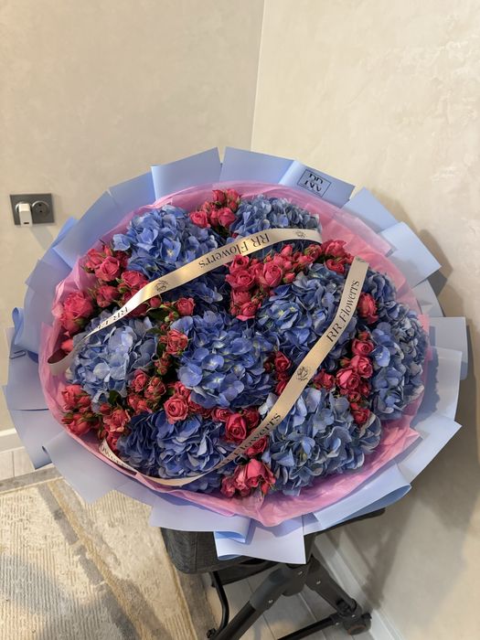 «Красивый букет свежих цветов – в отличном состоянии»