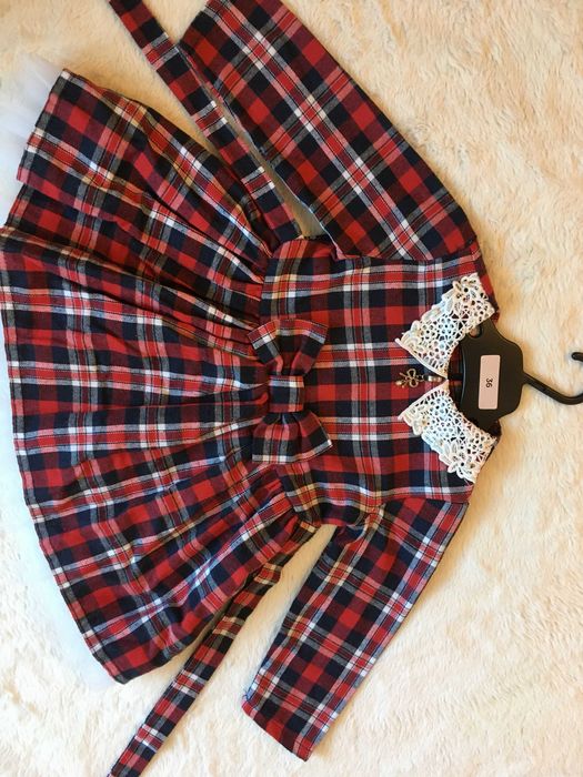 Rochita tip scolarita, sezon toamna/iarna pentru fetite de 1.5-2.5 ani